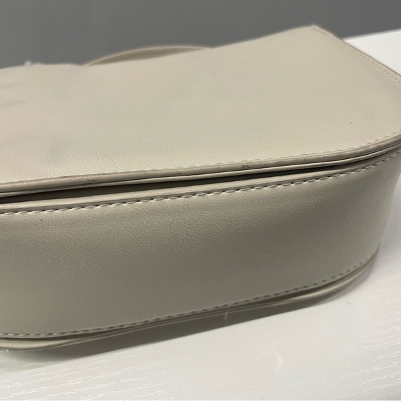 H&M Elegant Cream Shoulder Bag - Picture 5 of 8